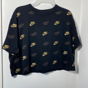 Nike Womens Crop Top
